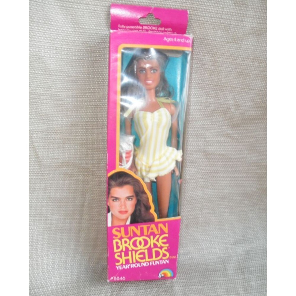 NEW 1982 VINTAGE, by LJN #8846, SUNTAN BROOKE SHIELDS DOLL YEAR ROUND FUNTAN